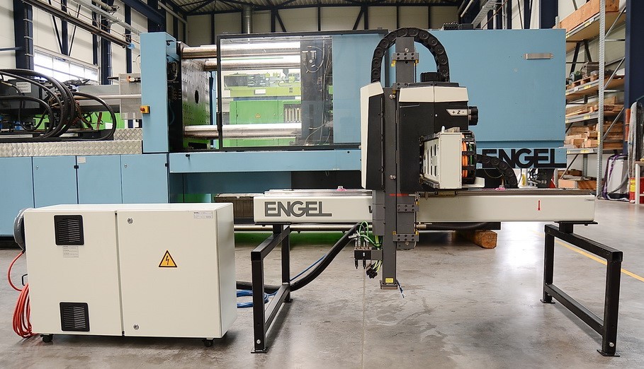 ENGEL Viper 20 RC 200 integriert